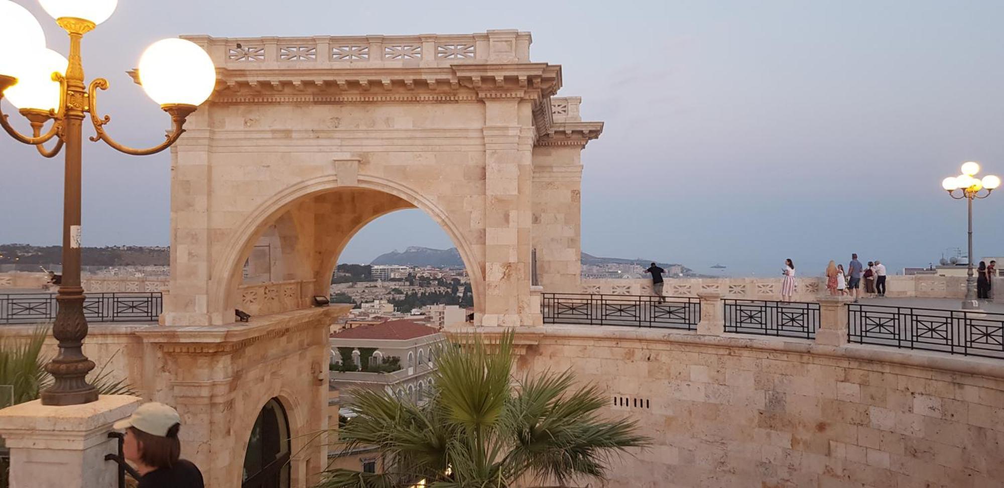 Eva Luxury Suite Cagliari Ngoại thất bức ảnh