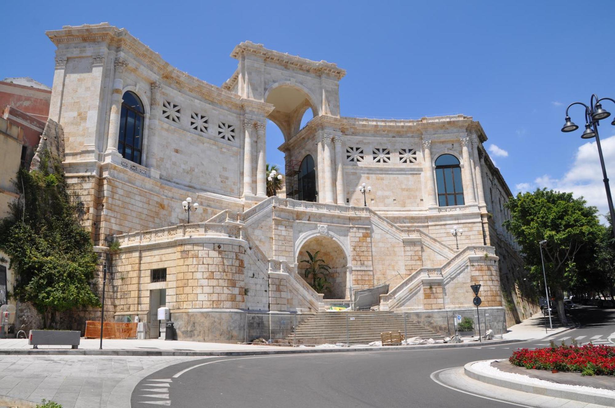 Eva Luxury Suite Cagliari Ngoại thất bức ảnh
