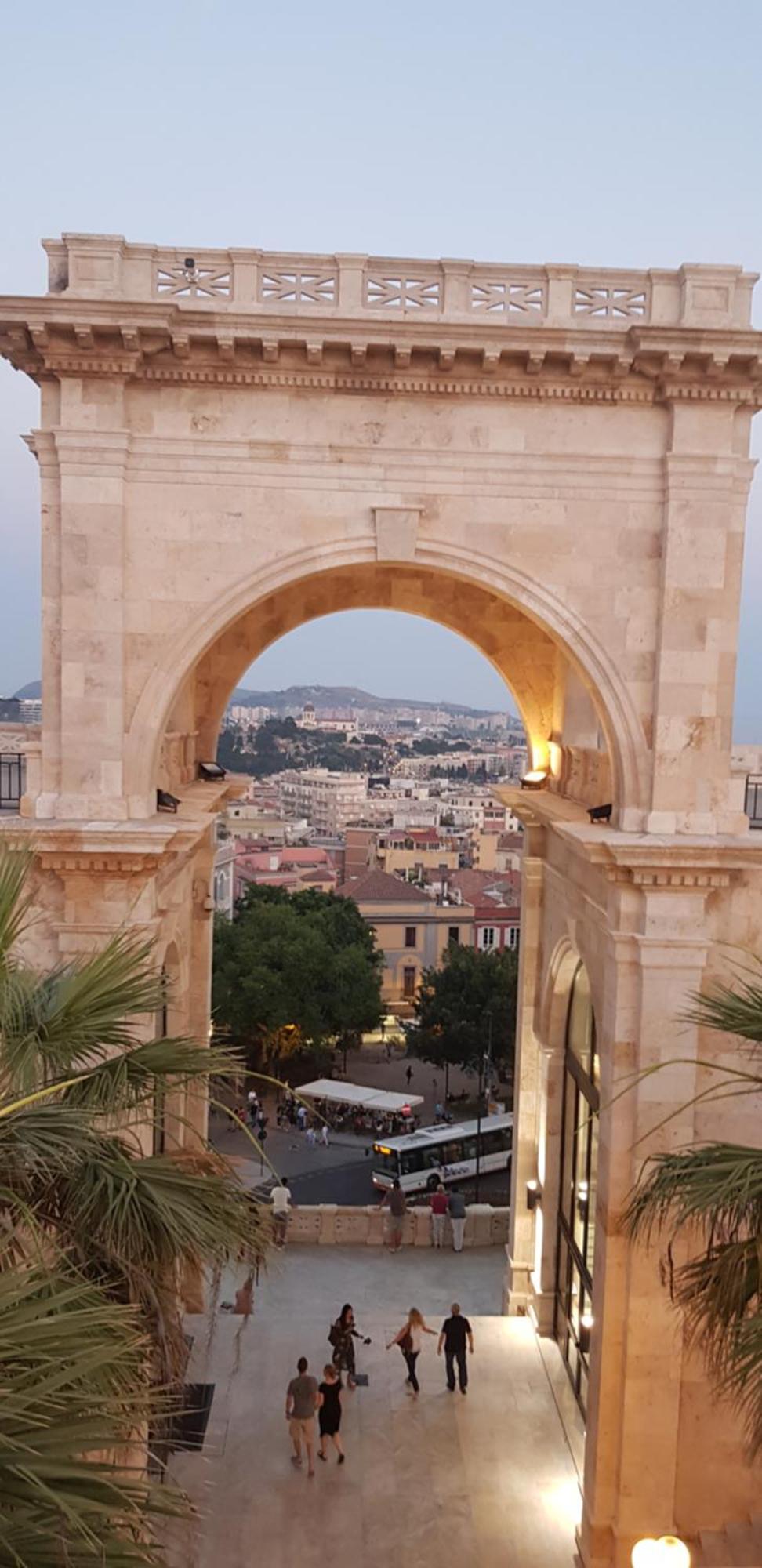 Eva Luxury Suite Cagliari Ngoại thất bức ảnh